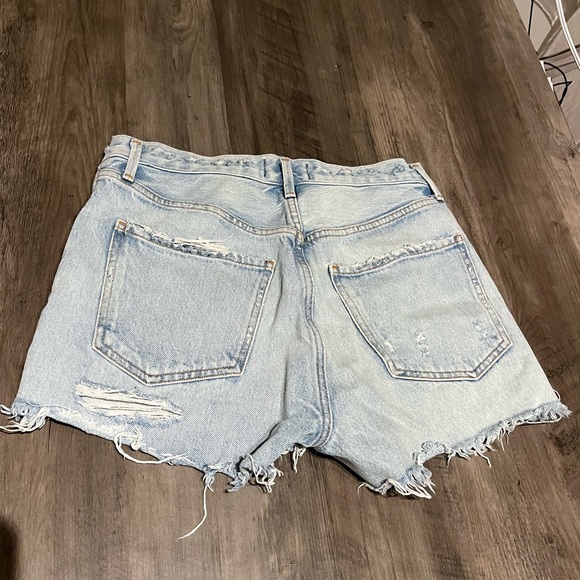 Agolde distressed light wash denim shorts - Picture 2 of 2